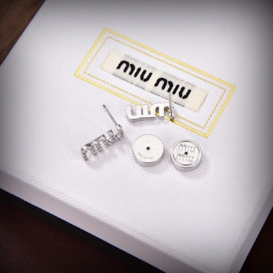 New Spring/Summer Earrings 2023SS MIU MIU New Spring/Summer Earrings 2023SS MIU MIU